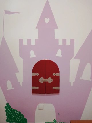 Espejo decorativo castillo rosa y rojo