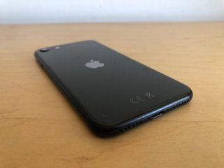 iPhone SE 2020 64GB iOS 27