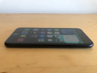 iPhone SE 2020 64GB iOS 27