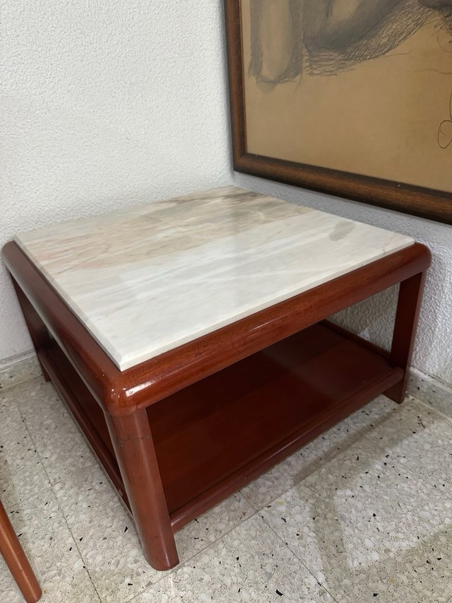 Mesa auxiliar madera y mármol