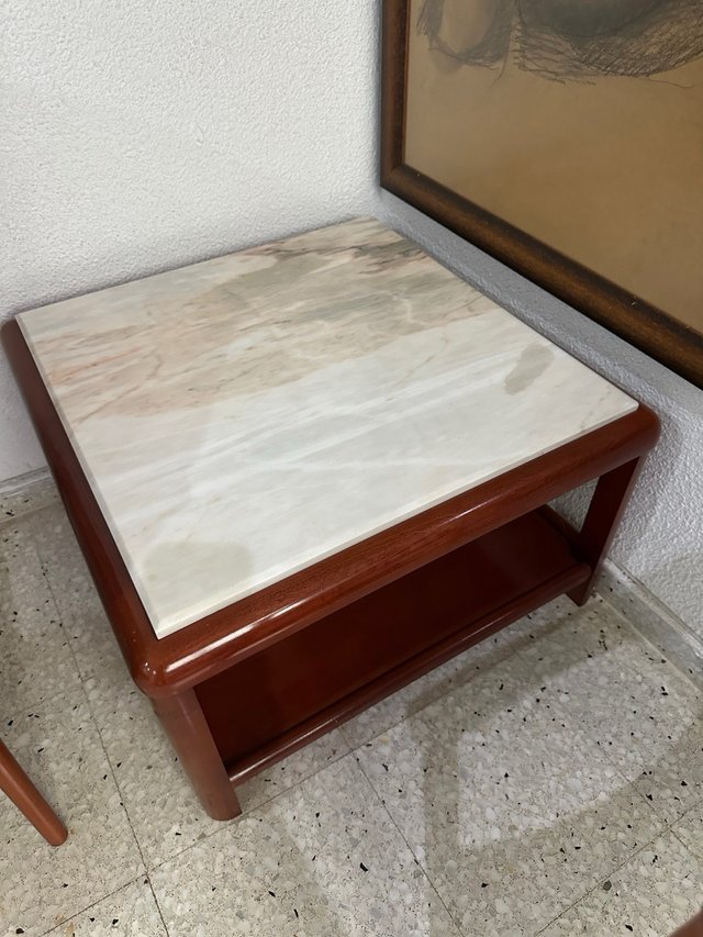 Mesa auxiliar madera y mármol