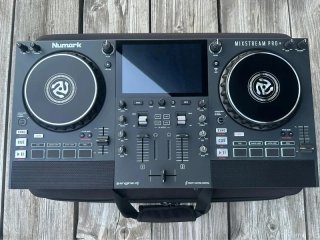 Controladora DJ Numark Mixstream Pro+