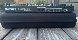 Controladora DJ Numark Mixstream Pro+