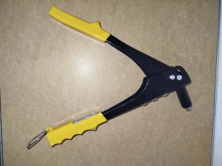Remachadora Manual Liyset