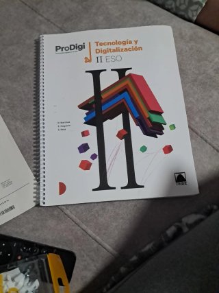 Libros de texto Tecnología, inglés, francés