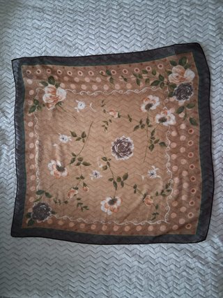 Pañuelo Seda Vintage Floral Marrón