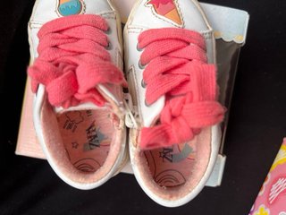 Zapatillas Infantiles Blancas con Helados