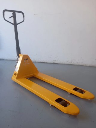 Transpaleta Manual 2500 kg