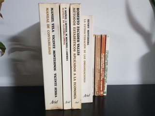 8 Libros de Economía Editorial Ariel