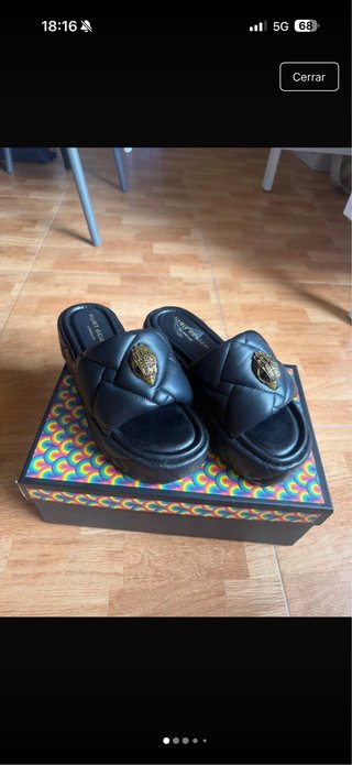 Sandalias Kurt Geiger plataforma negras