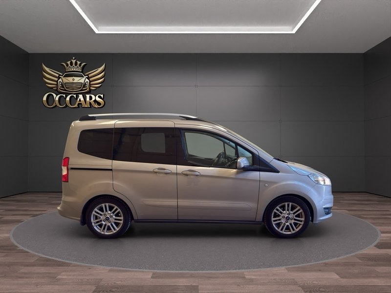 Ford Transit Courier 2017, foto 5