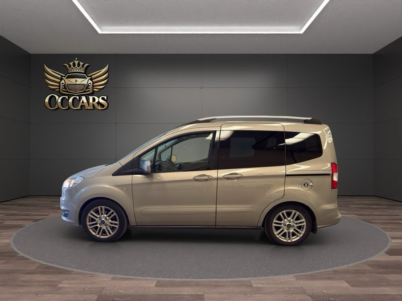Ford Transit Courier 2017, foto 4
