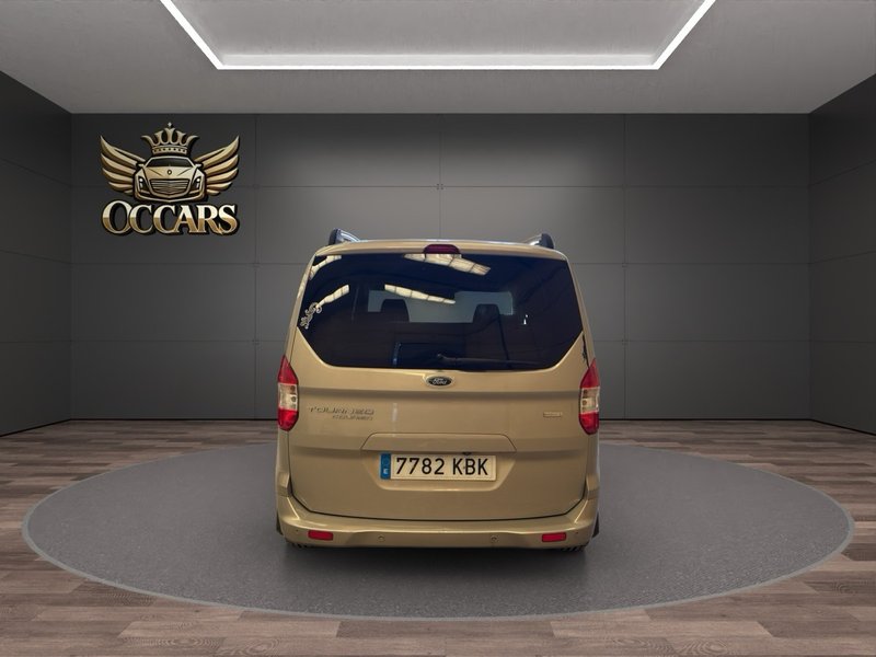 Ford Transit Courier 2017, foto 7