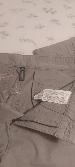 Pantalón Chino Gris talla 42, sin estrenar