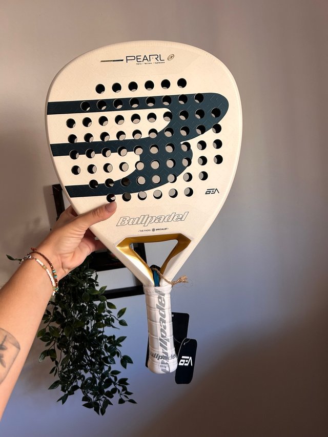 Foto del anuncio de segunda mano: Pala Bullpadel Pearl 2026 Bea González