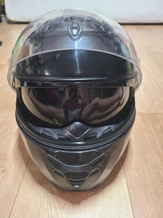 Casco modular Astone moto.