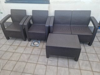 Conjunto jardín y mesa