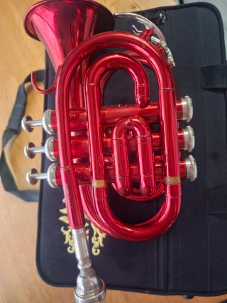 Trompeta Pocket Roja