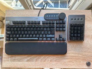 Teclado Mecánico Mountain Everest Max Completo