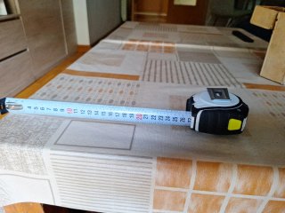 Cinta métrica Komelon 8m x 25mm LED