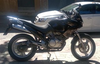 Honda Varadero 125 Negra