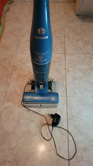 Aspiradora Escoba Hoover Freejet Cyclonic 18V