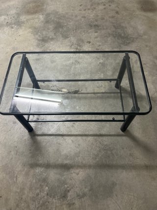 Mesa de centro cristal y metal