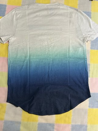 Pack 4 Camisetas de marca.