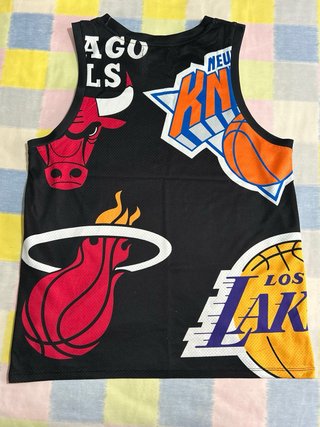 Pack 4 Camisetas de marca.