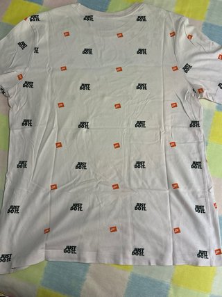 Pack 4 Camisetas de marca.