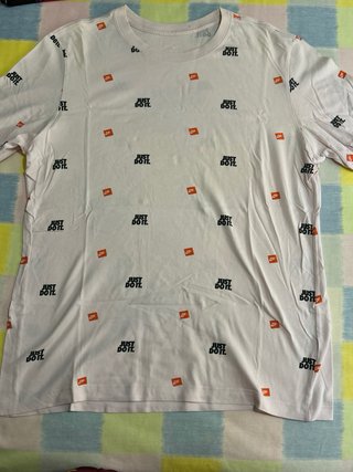 Pack 4 Camisetas de marca.