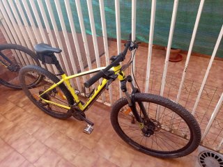 Bicicleta de Montaña Scott Amarilla