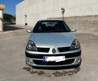 Renault Clio 2004