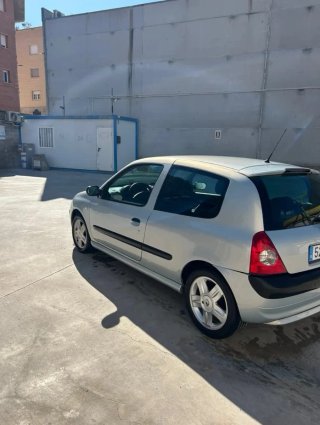 Renault Clio 2004