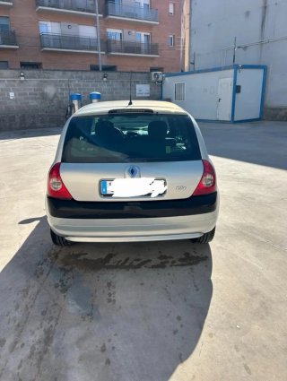 Renault Clio 2004