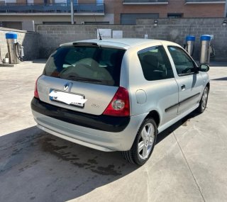 Renault Clio 2004