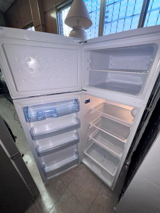Nevera Beko 161cm alta Blanca