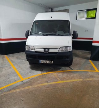 Alquiler de parcela de garaje para moto.