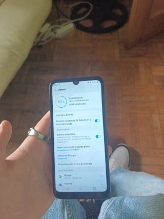 Teléfono LG Verde Nuevo Sin Usar