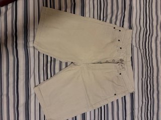 Pantalón corto Levi's beige