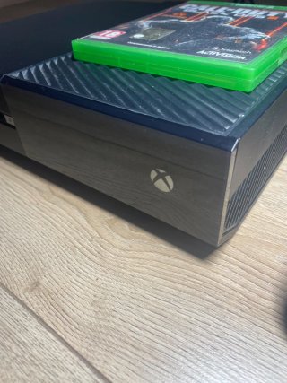 Xbox One con 2 Mandos y Juego