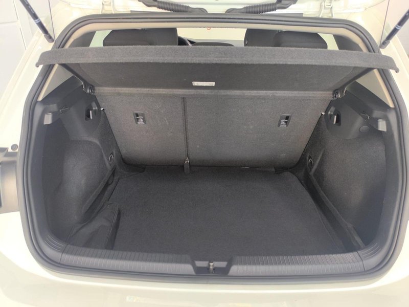 Volkswagen Golf 2022, foto 10