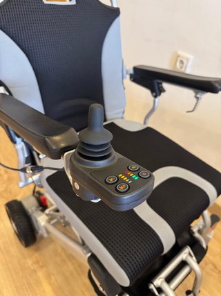Silla de Ruedas Eléctrica Plegable