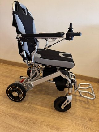 Silla de Ruedas Eléctrica Plegable