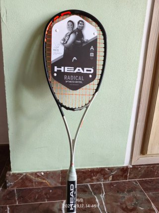 Raqueta Squash Head Radical 135