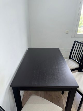 Mesa comedor extensible IKEA negra