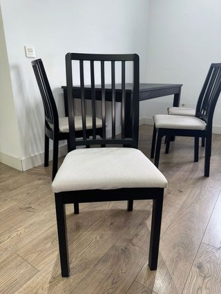 Mesa comedor extensible IKEA negra