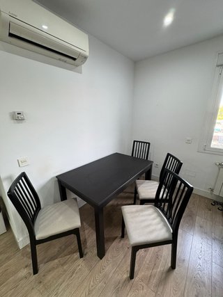 Mesa comedor extensible IKEA negra
