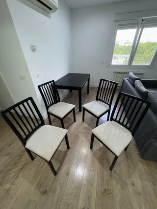 Mesa comedor extensible IKEA negra