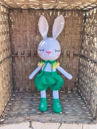 Muñeco Amigurumi Conejo a Crochet